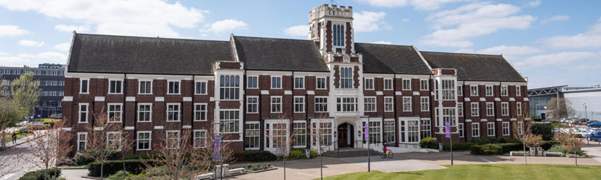 Can I use an alternative gown supplier for Loughborough University ?