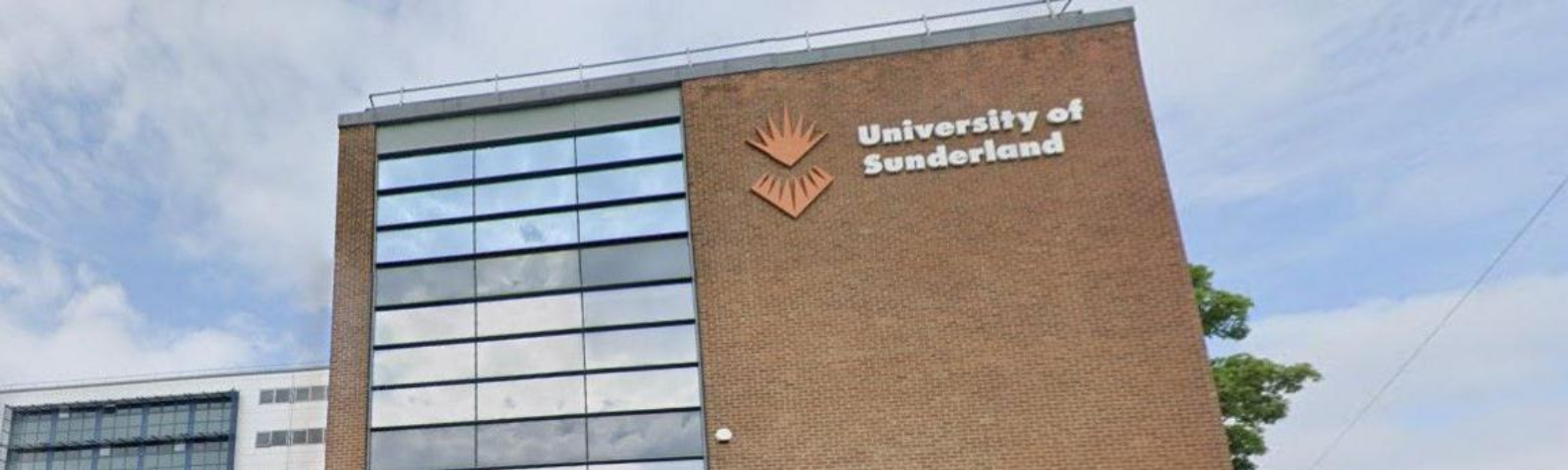 Can I use an alternative gown supplier for Sunderland University?