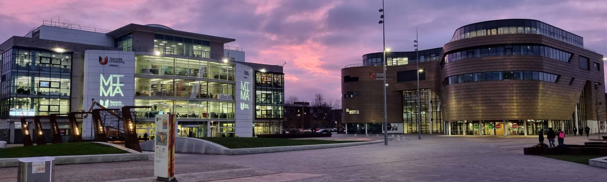 Can I use an alternative gown supplier for Teesside University?