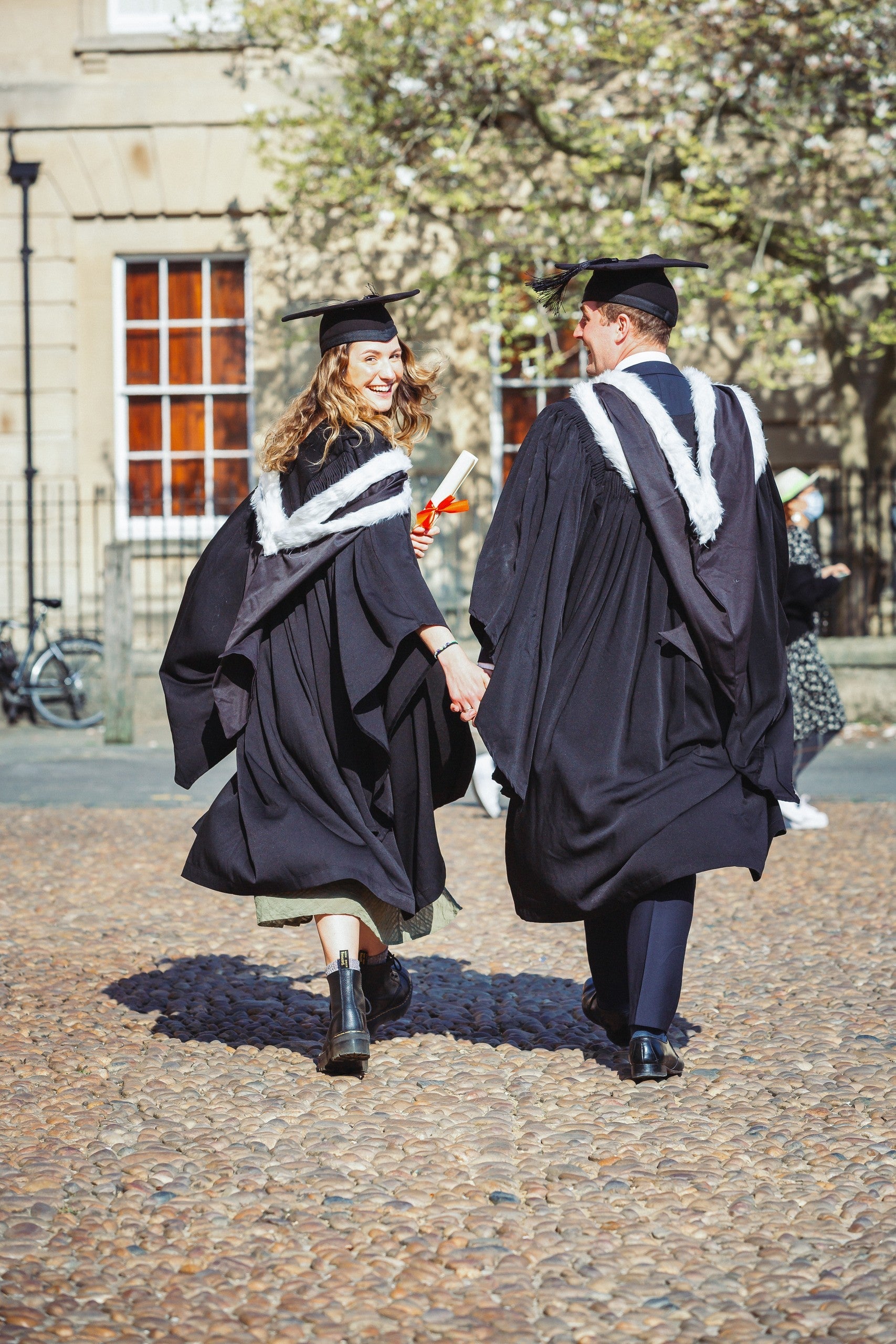 How a Master's Graduation Hood Should Fit