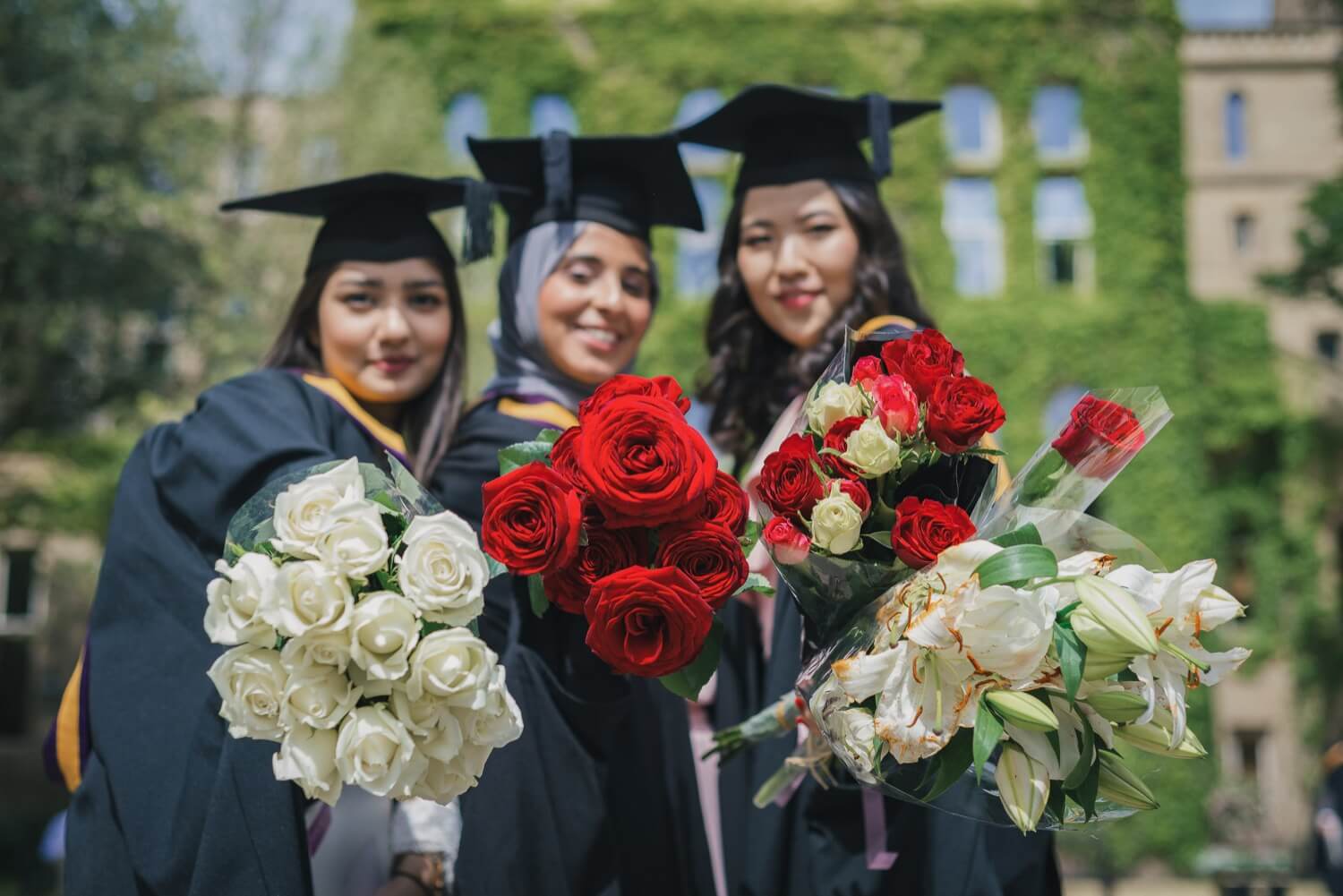 University Gown Home Delivery Made Simple