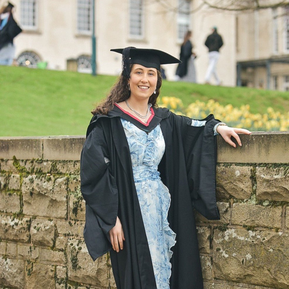 Nottingham University Bachelors Graduation Set (Hire)