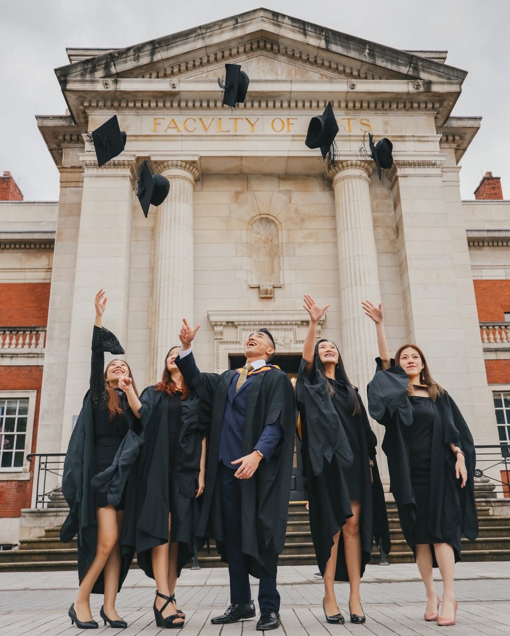 1 Hour Graduation Photoshoot