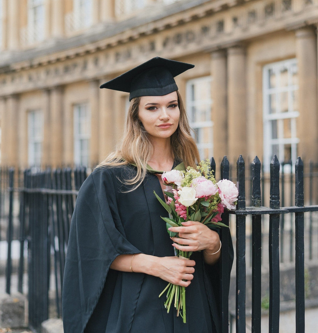 graduation dress for photoshoot Why You Need Cap & Gown Photos: Graduation Photoshoot Inspo
