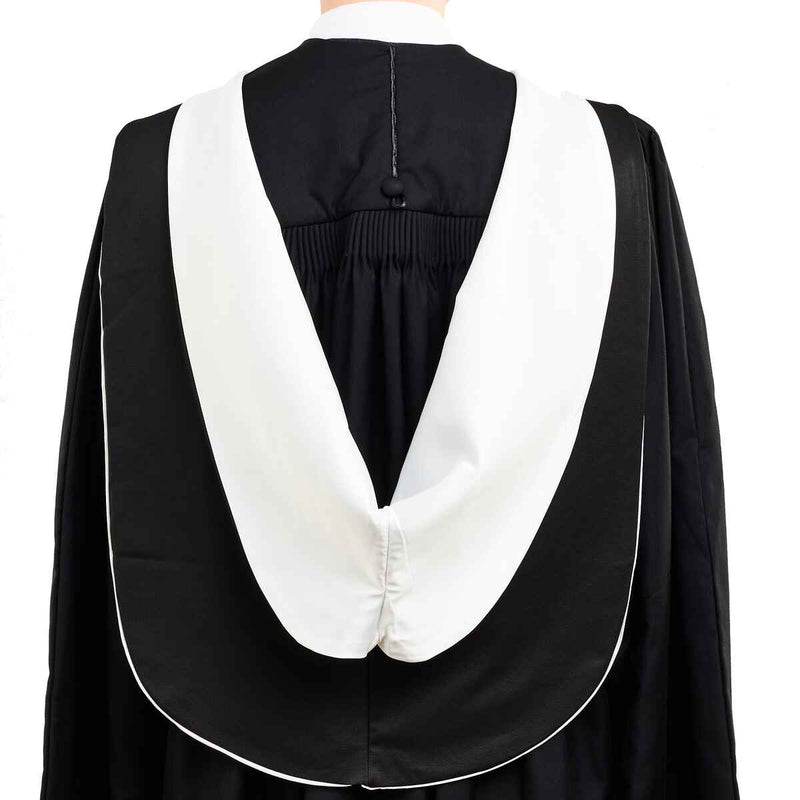 Aberdeen University Masters Graduation Set (Hire) – Churchill Gowns
