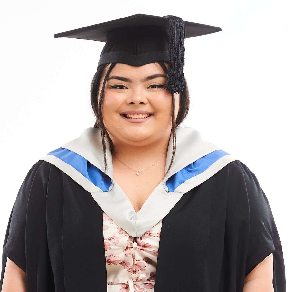 Abertay University Masters Graduation Set (Hire)