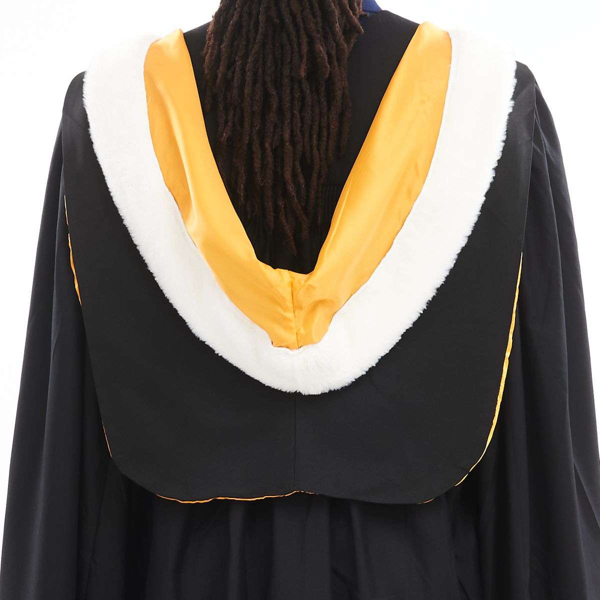 Dundee University Bachelors Graduation Set (Hire)