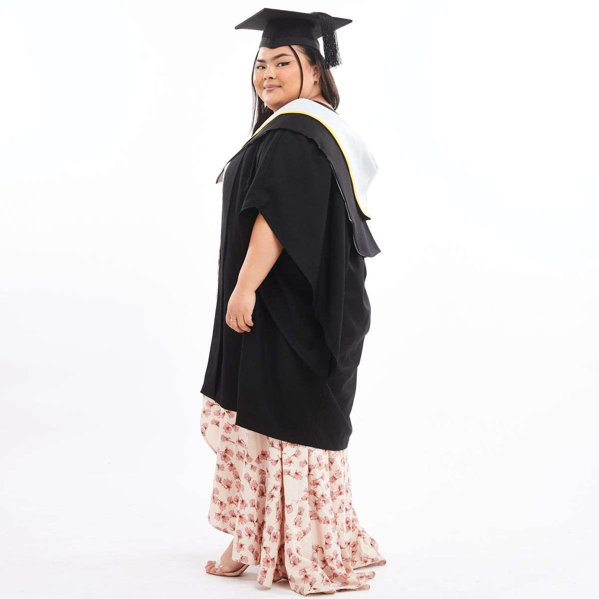 Falmouth University Bachelors Graduation Set (Hire)