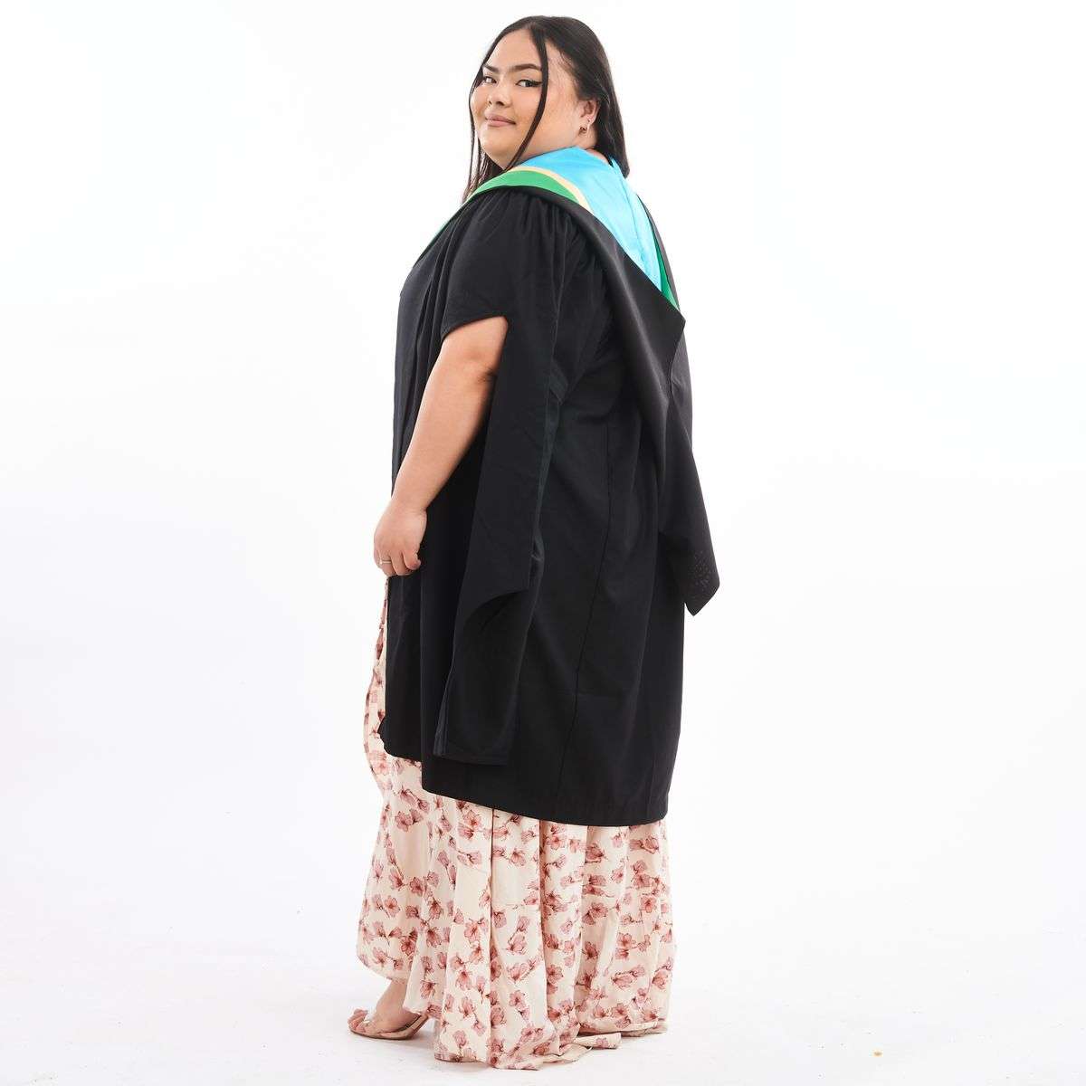 Glasgow Caledonian University Masters Graduation Set (Hire)