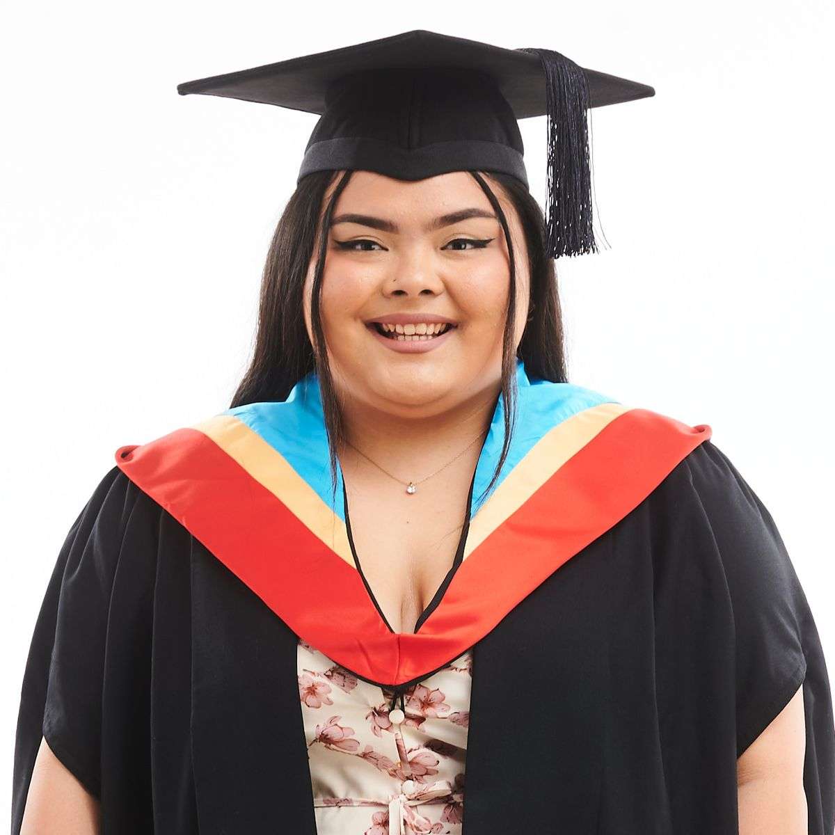 Glasgow Caledonian University Masters Graduation Set (Hire)