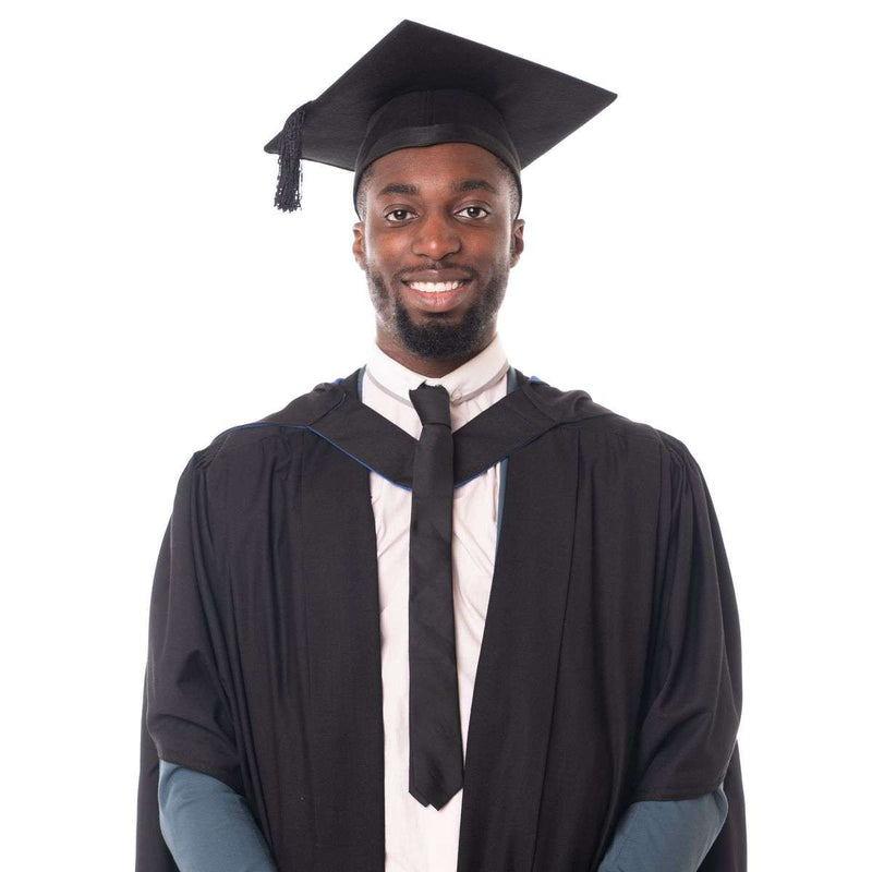 Heriot Watt University Bachelors & Integrated Masters Graduation Set