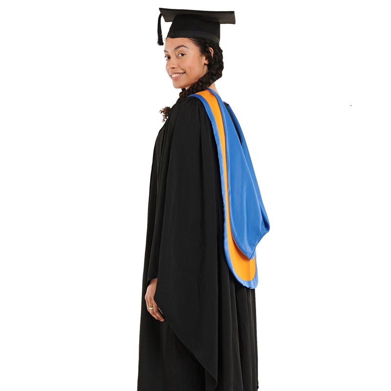 Leeds Beckett University Bachelors Graduation Set