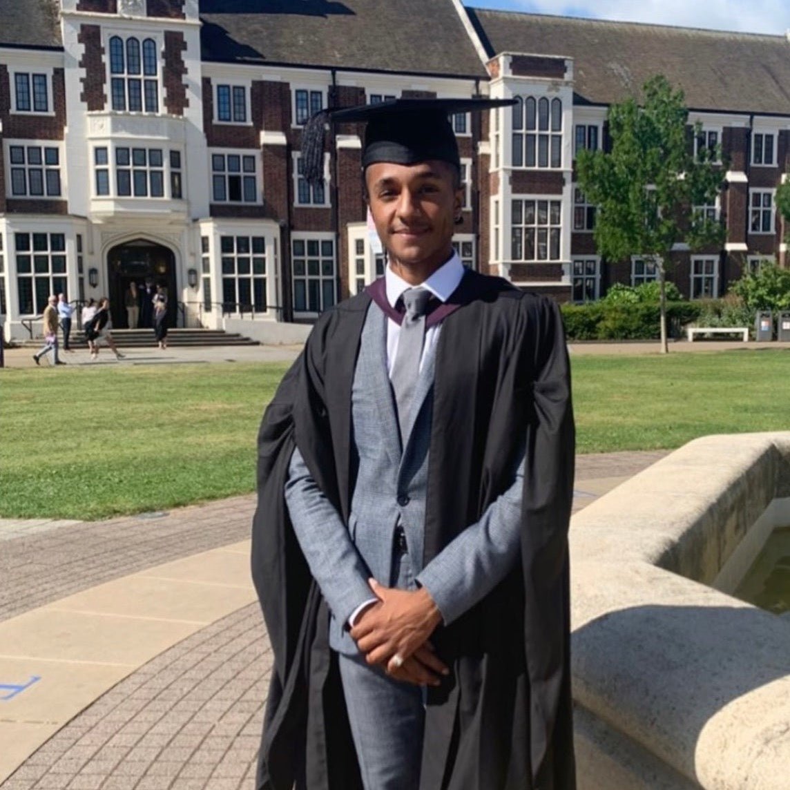 Loughborough University Bachelors Graduation Set