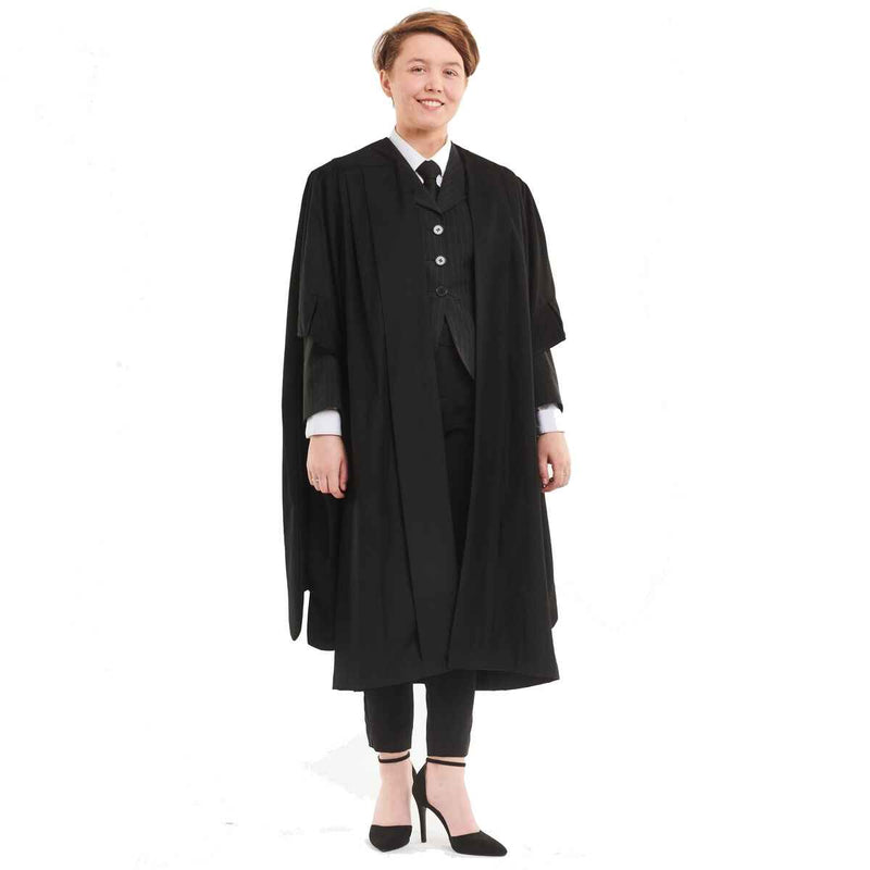 Graduation gown for University of Manchester Students – Churchill Gowns