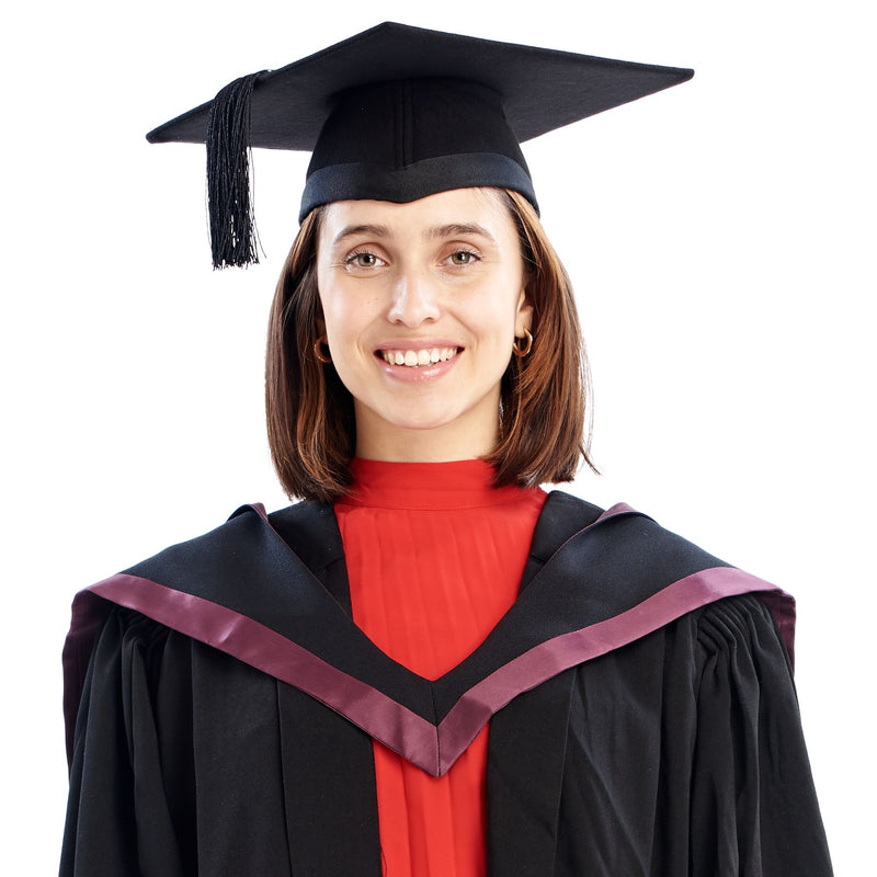 Plymouth Marjon University Bachelors Graduation Set (Hire)