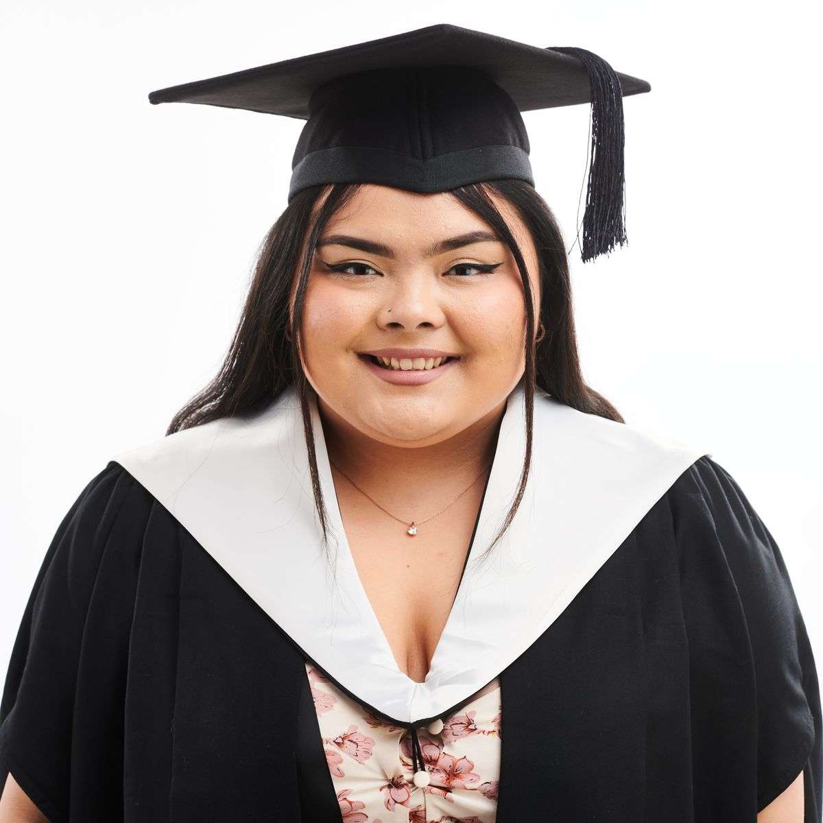 Stirling University Bachelors Graduation Set (Hire)