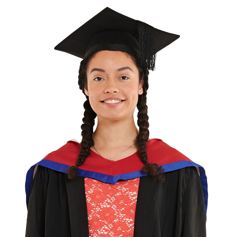 University of Bedfordshire Bachelors Graduation Set