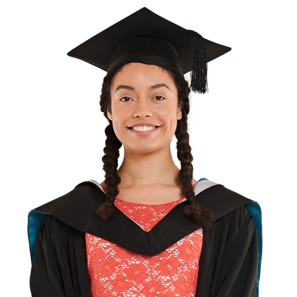 University of Worcester Bachelors Graduation Set (Hire)